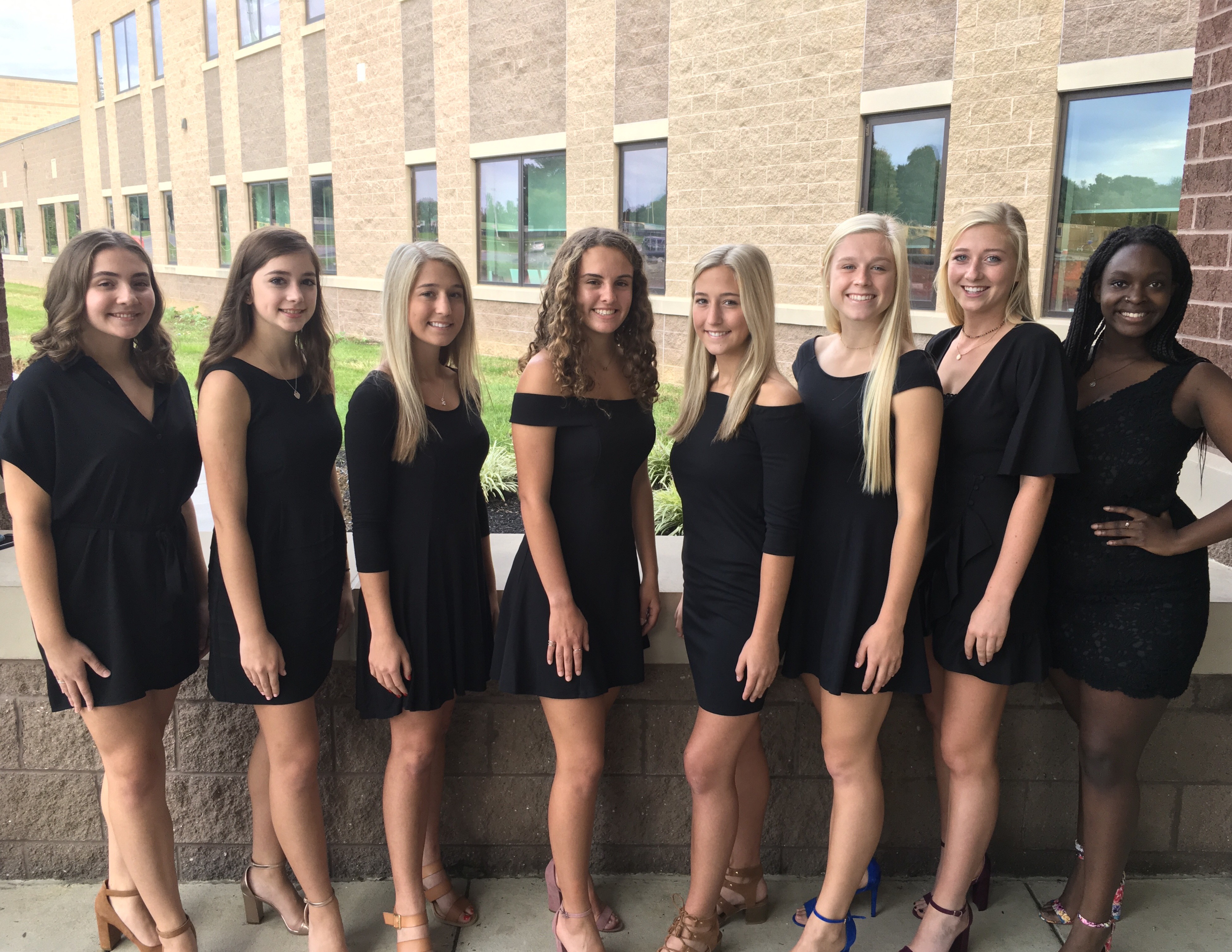 MT Homecoming Candidates are from left to right: Camryn Bryan, Lauren Kaufman, Avery Kohl, Emma Dieterle, Lindsay Kohl, Lucy Svetec, Ashlyn Campaigna, and Britney Atebe.